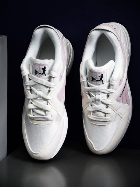 

Reebok Classic Unisex Off-White & Mauve Pyro Sneakers