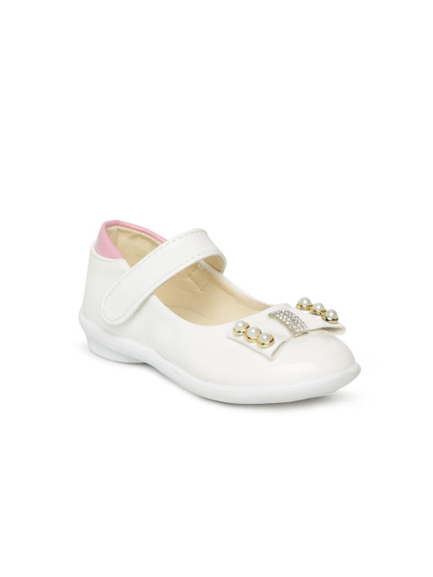 

Kittens Girls White Solid Ballerinas