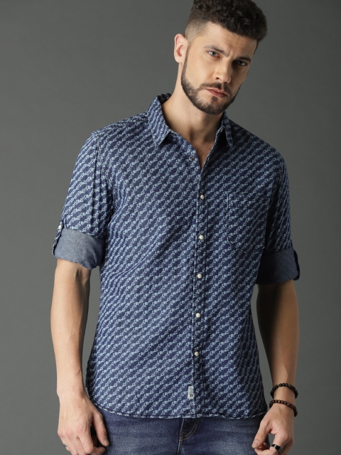 

Roadster Men Blue Regular Fit Printed Denim Casual Shirt