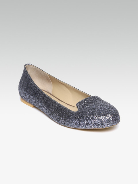 

OCEEDEE Women Gunmetal-Toned Leather Embellished Ballerinas, Metallic