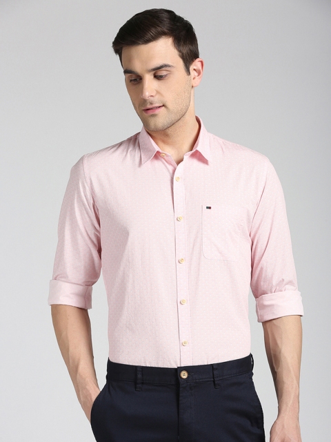 

Peter England Casuals Men Pink Slim Fit Printed Casual Shirt