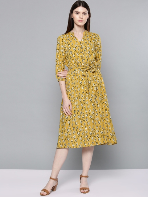 

Chemistry Women Mustard Yellow & Black Fit and Flare Dress