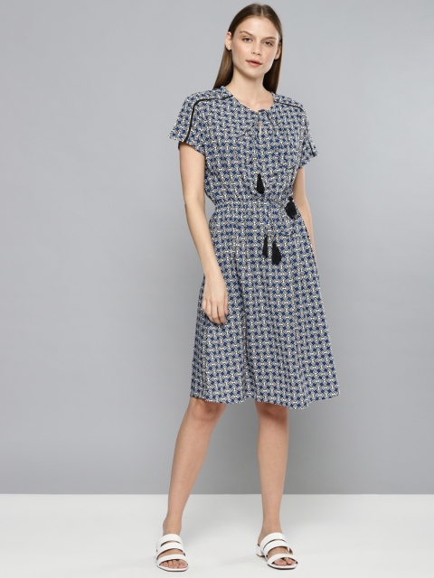 

Chemistry Women Blue & White Fit and Flare Dress