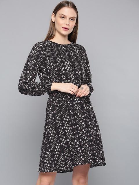 

Chemistry Women Black & White Printed A-Line Dress