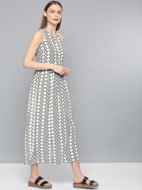 

Chemistry Women White & Black Printed Maxi Dress