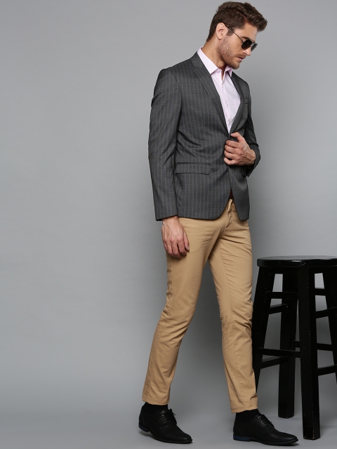 

Blackberrys Men Charcoal Grey Checked Slim Fit Single-breasted Smart Casual Blazer