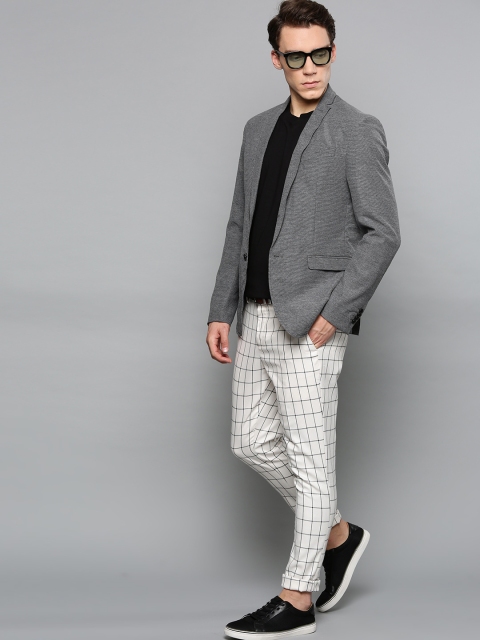 

Blackberrys Men Charcoal Grey Solid Slim Fit Single-Breasted Casual Blazer