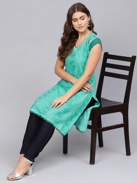 

Saadgi Women Green Chikankari Embroidered Handloom Straight Kurta