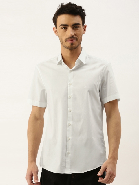 

Calvin Klein Jeans Men White Slim Fit Solid Cotton Casual Shirt