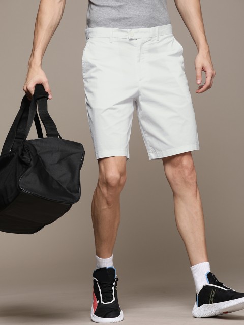 

Calvin Klein Jeans Men White Solid Regular Fit Shorts