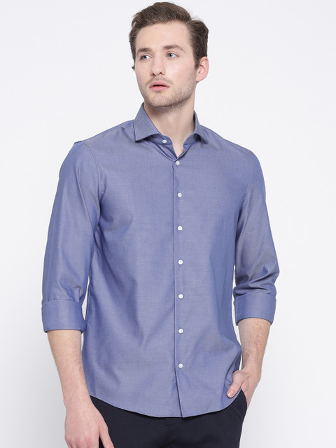 

Calvin Klein Jeans Men Blue Slim Fit Solid Fitted Casual Shirt
