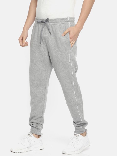 

Calvin Klein Jeans Men Grey Melange Regular Fit Solid Joggers