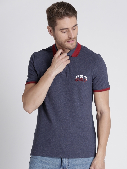 

GAP Men Polo with Double Color Plated Collar & Embroidered Logo at the Chest, Navy blue
