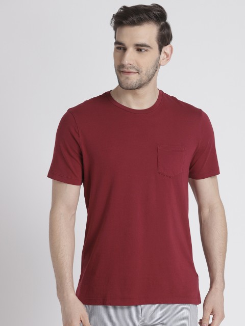 

GAP Men's Vintage Wash Pocket T-Shirt, Maroon