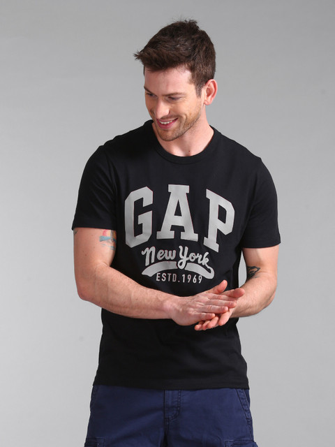 

GAP Men Logo Crewneck T-Shirt, Black