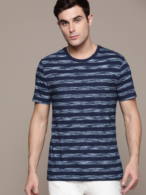 

GAP Men Blue Striped Round Neck Pure Cotton T-shirt