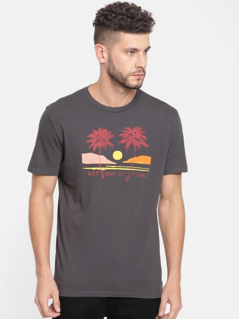 

GAP Men's Charcoal Grey Printed Graphic Short Sleeve Crewneck T-Shirt