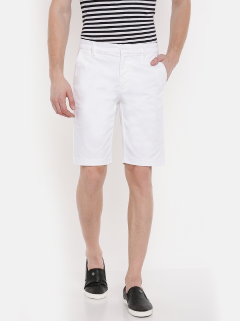 

Calvin Klein Jeans Men White Solid Regular Fit Chino Shorts