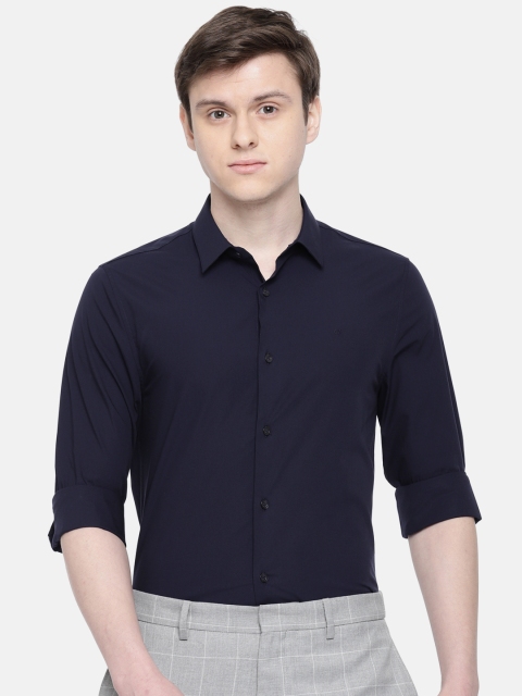 

Calvin Klein Jeans Men Navy Blue Slim Fit Solid Casual Shirt