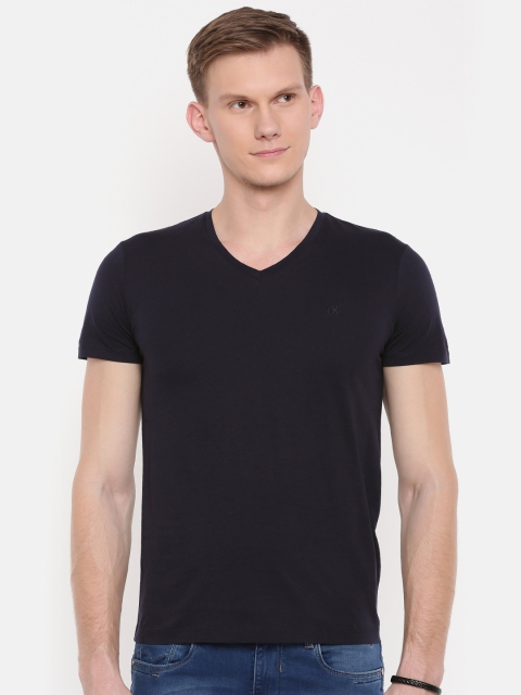 

Calvin Klein Jeans Men Navy Blue Solid V-Neck T-shirt