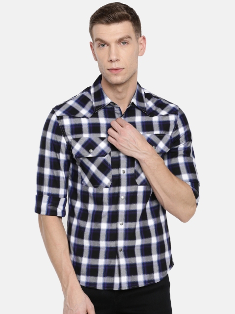 

Calvin Klein Jeans Men Blue & White Regular Fit Checked Casual Shirt