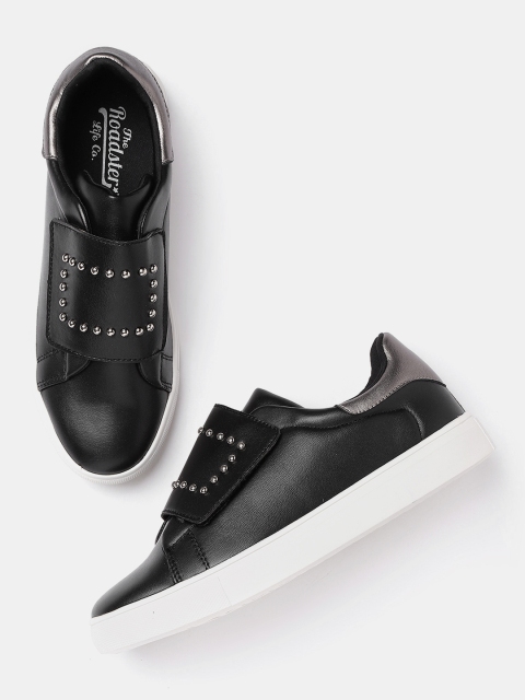 

Roadster Women Black Sneakers