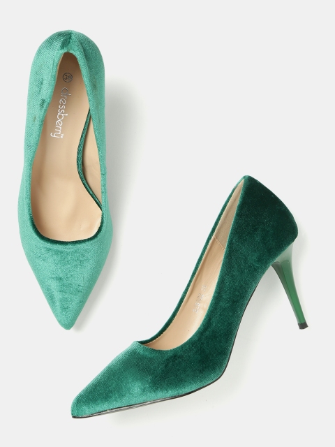 

DressBerry Women Green Solid Pumps with Velvet Finish