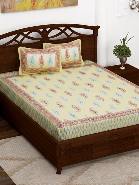 

Story@home Beige Ethnic Motifs Flat 152 TC Cotton Queen Bedsheet with 2 Pillow Covers