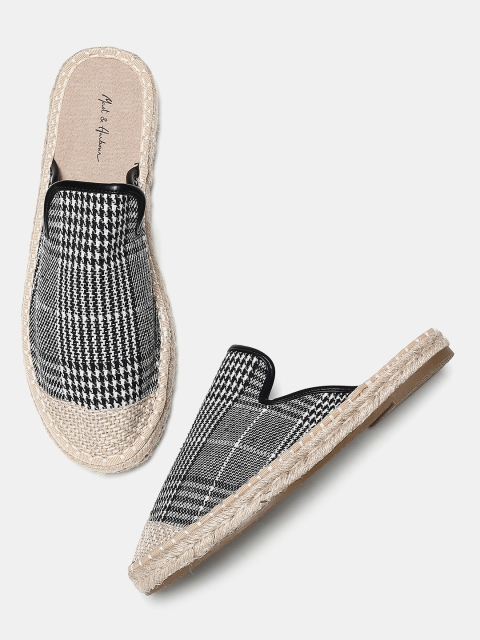 

Mast & Harbour Women Black & White Printed Open Toe Espadrilles