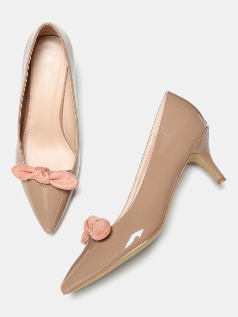 

Mast & Harbour Women Beige Solid Pumps