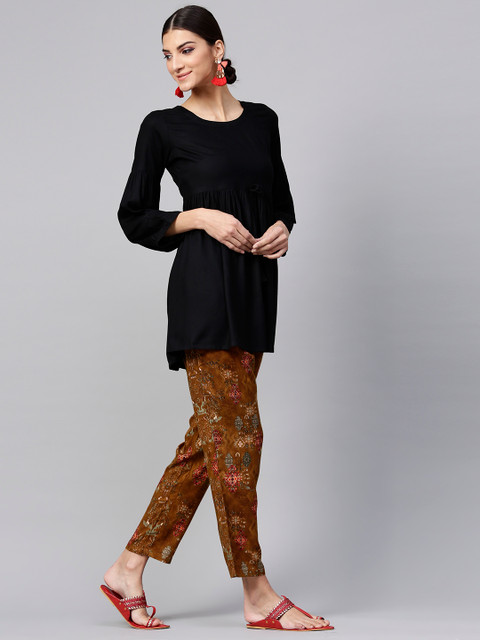 

GERUA Women Black & Mustard Brown Solid Kurti with Trousers