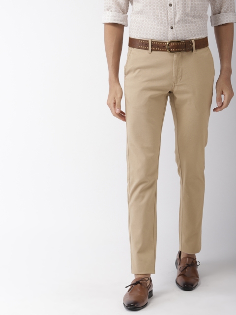 

Indian Terrain Men Beige Brooklyn Slim Fit Self Design Regular Trousers