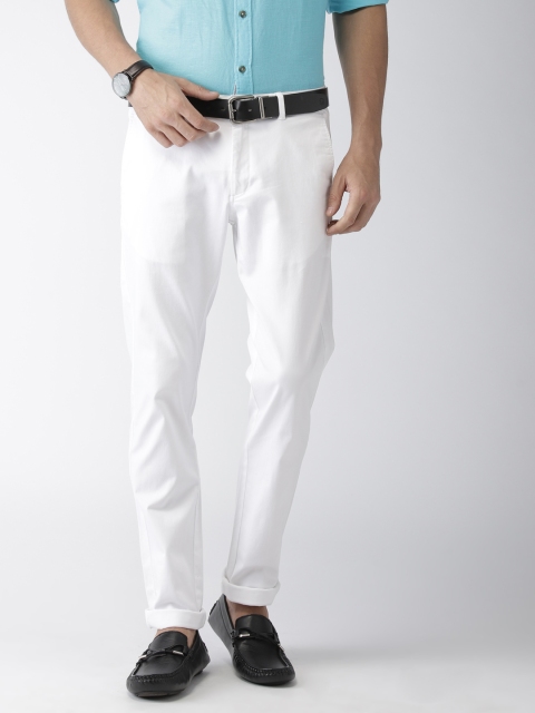 

Indian Terrain Men White Brooklyn Slim Fit Solid Chinos