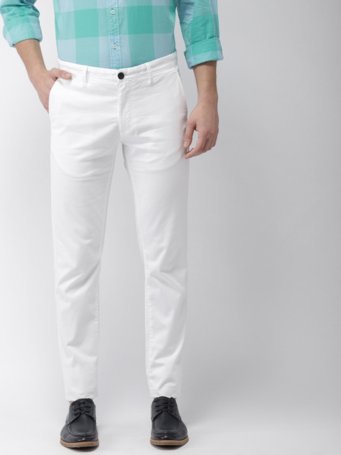 

Indian Terrain Men White Brooklyn Slim Fit Solid Chinos