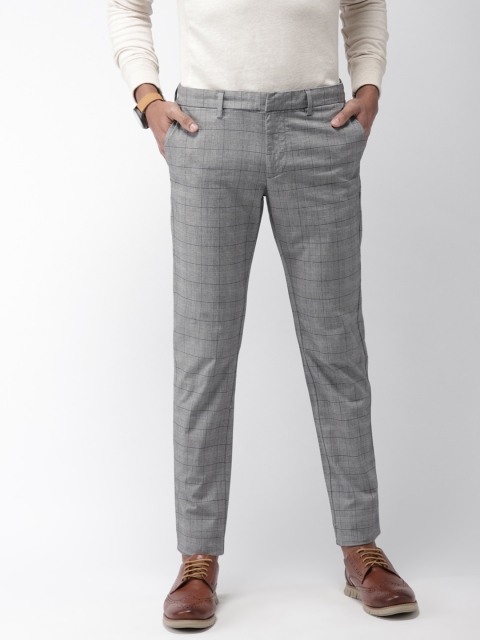 

Indian Terrain Men Grey & Black Brooklyn Slim Fit Checked Regular Trousers