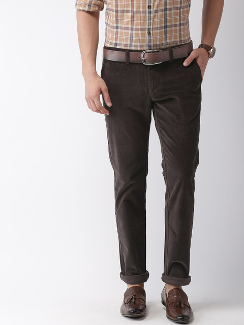 

Indian Terrain Men Coffee Brown Brooklyn Slim Fit Solid Regular Corduroy Trousers
