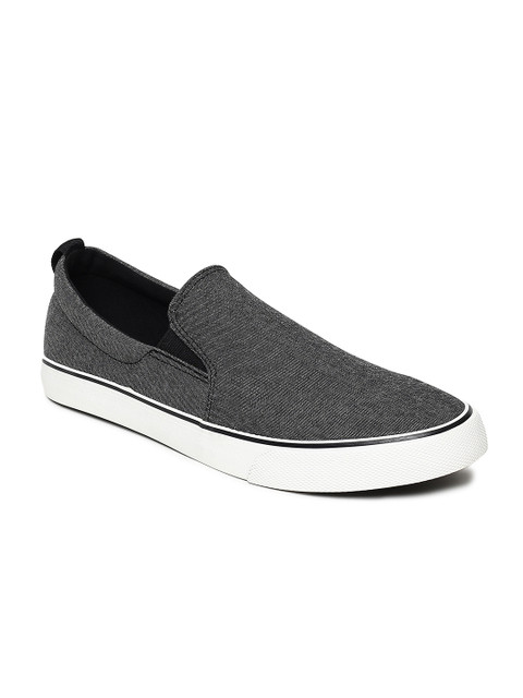 

United Colors of Benetton Men Black Sneakers