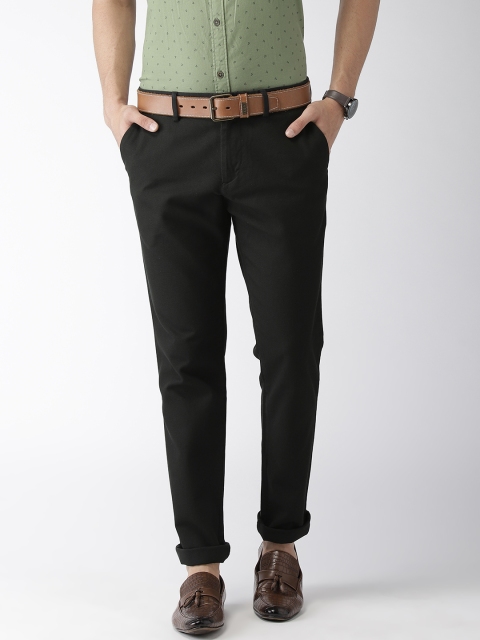 

Indian Terrain Men Black Comfort Regular Fit Solid Regular Trousers
