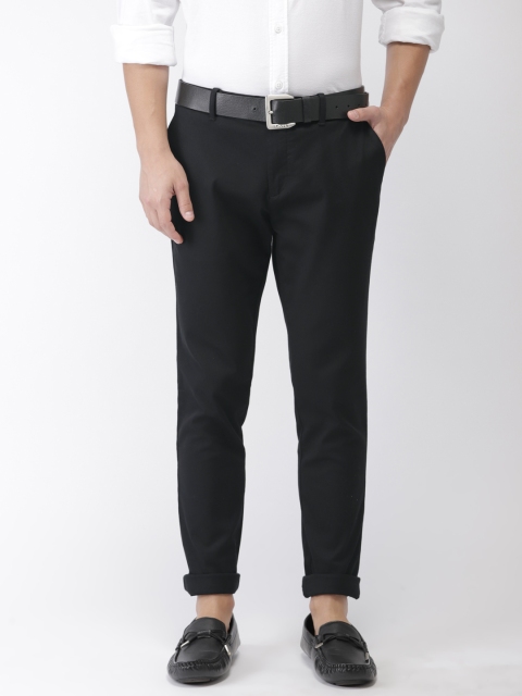 

Indian Terrain Men Black Comfort Regular Fit Solid Chinos