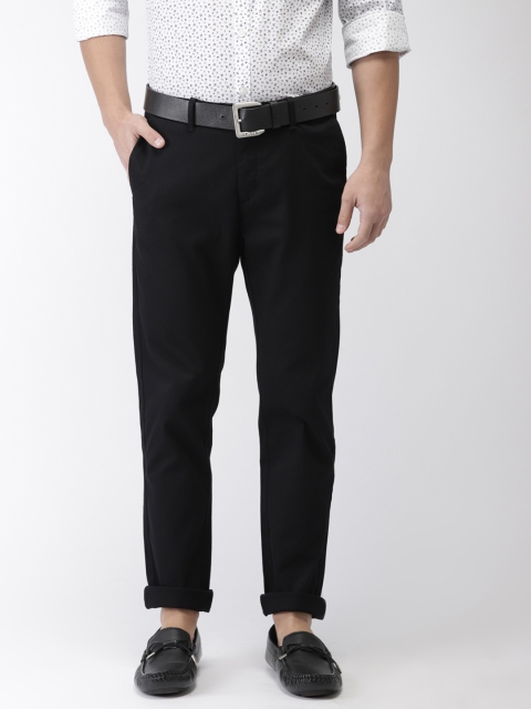 

Indian Terrain Men Black Slim Fit Solid Chinos