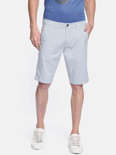 

Lee Men Blue Solid Slim Fit Denim Shorts