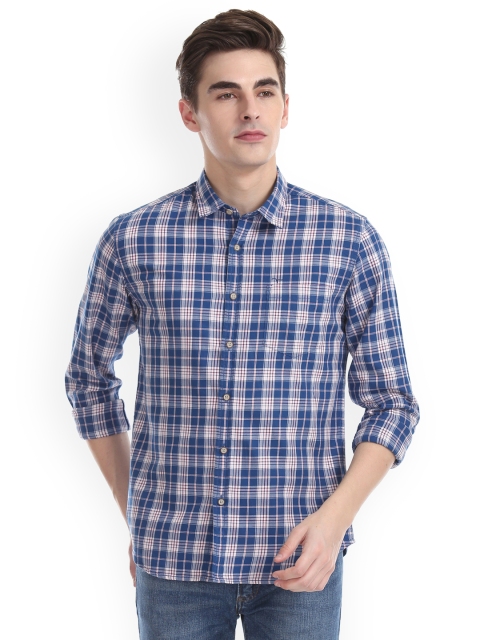 

Flying Machine Men Navy Blue & Pink Regular Fit Checked Casual Shirt