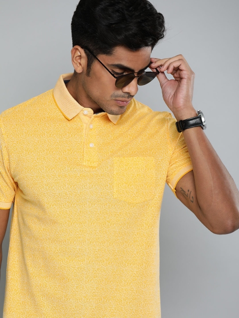 

Indian Terrain Men Yellow Regular Fit Solid Polo Collar T-shirt