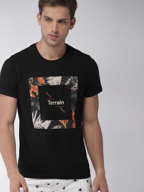 

Indian Terrain Men Black Printed Round Neck T-shirt