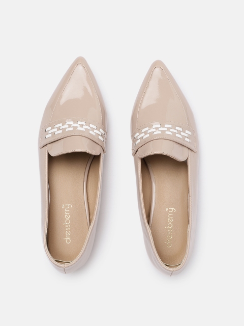 

DressBerry Women Beige Solid Flats