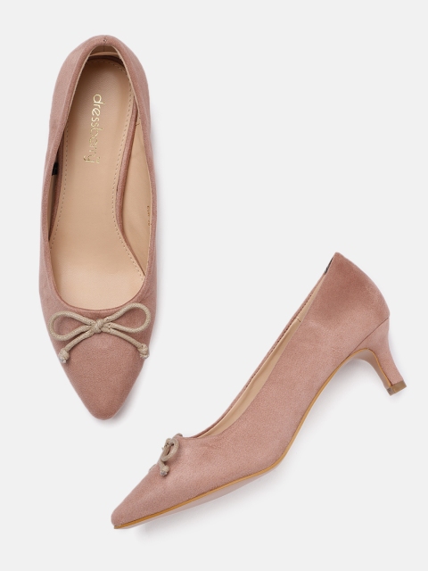 

DressBerry Women Nude-Coloured Solid Pumps