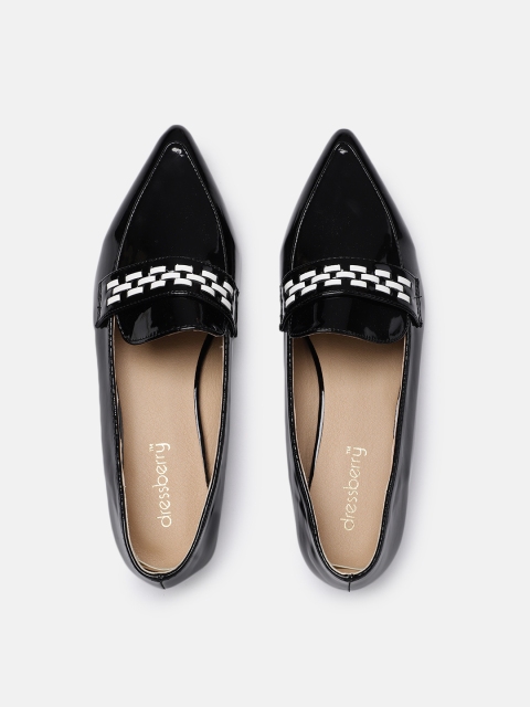 

DressBerry Women Black Solid Ballerinas