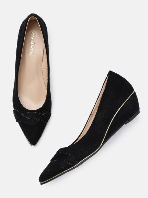 

DressBerry Women Black Solid Pumps