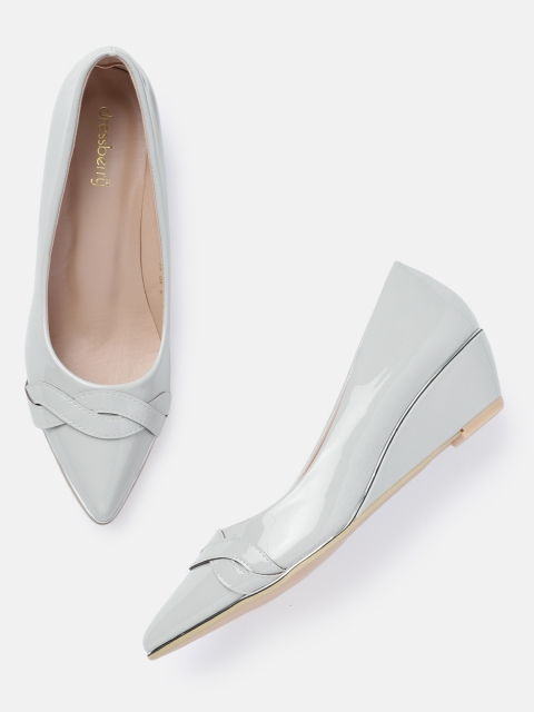 

DressBerry Women Green Solid Pumps