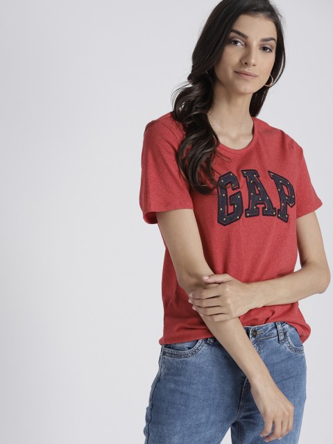 

GAP Women's Logo Graphic Crewneck T-Shirt, Red